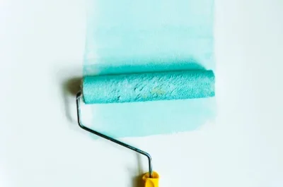 Peinture intérieure à Bruyères-et-Montbérault — murs, plafonds et boiseries